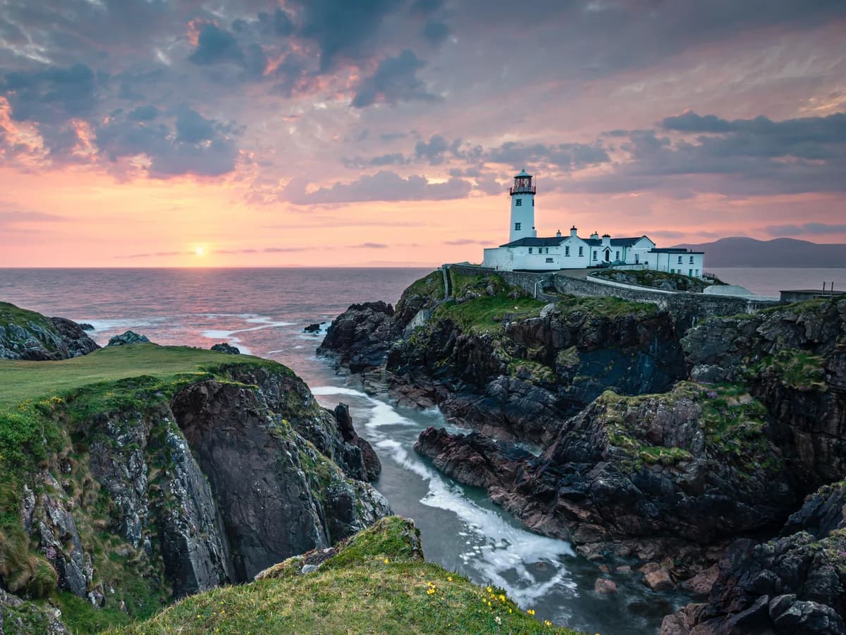 Redcastle Hotel exterior